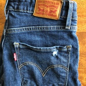 Levi’s High-Rise Distressed Crop Jeans